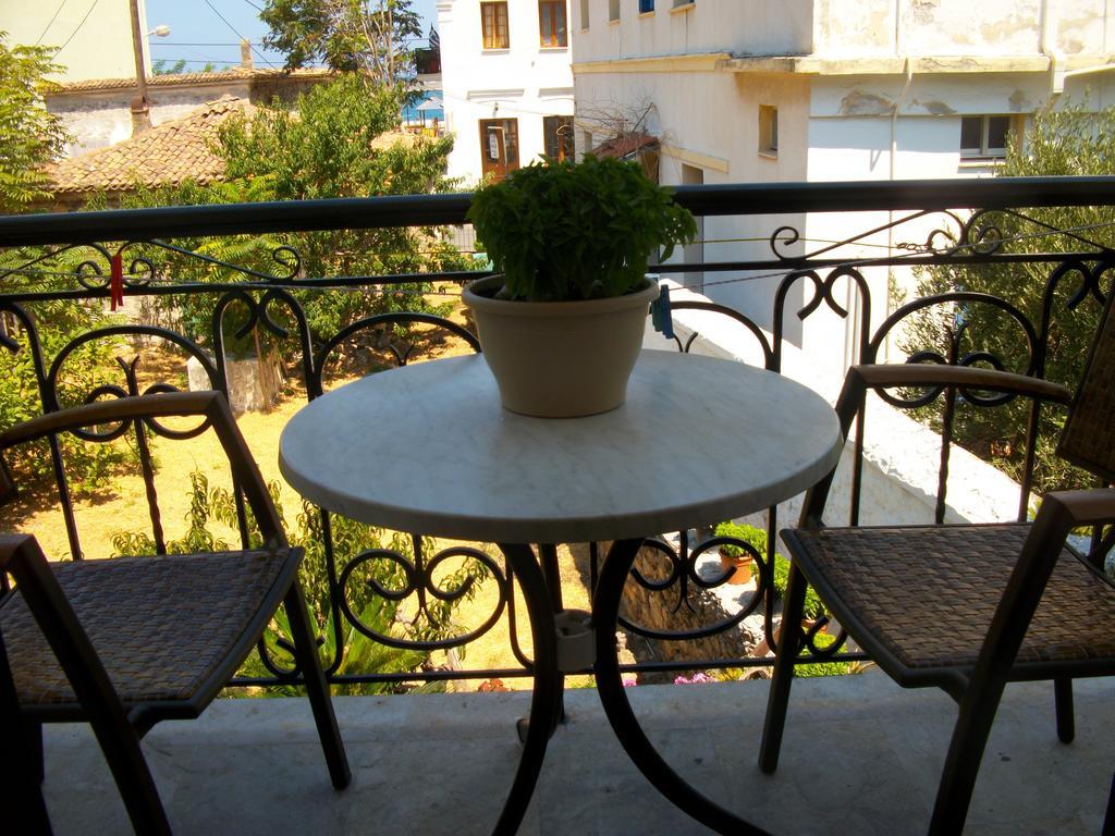 Jasmine'S Guest House Карловаси Номер фото